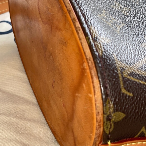 •Pre-owned Authentic Louis Vuitton Drouot Monogram Crossbody• - Picture 13 of 16